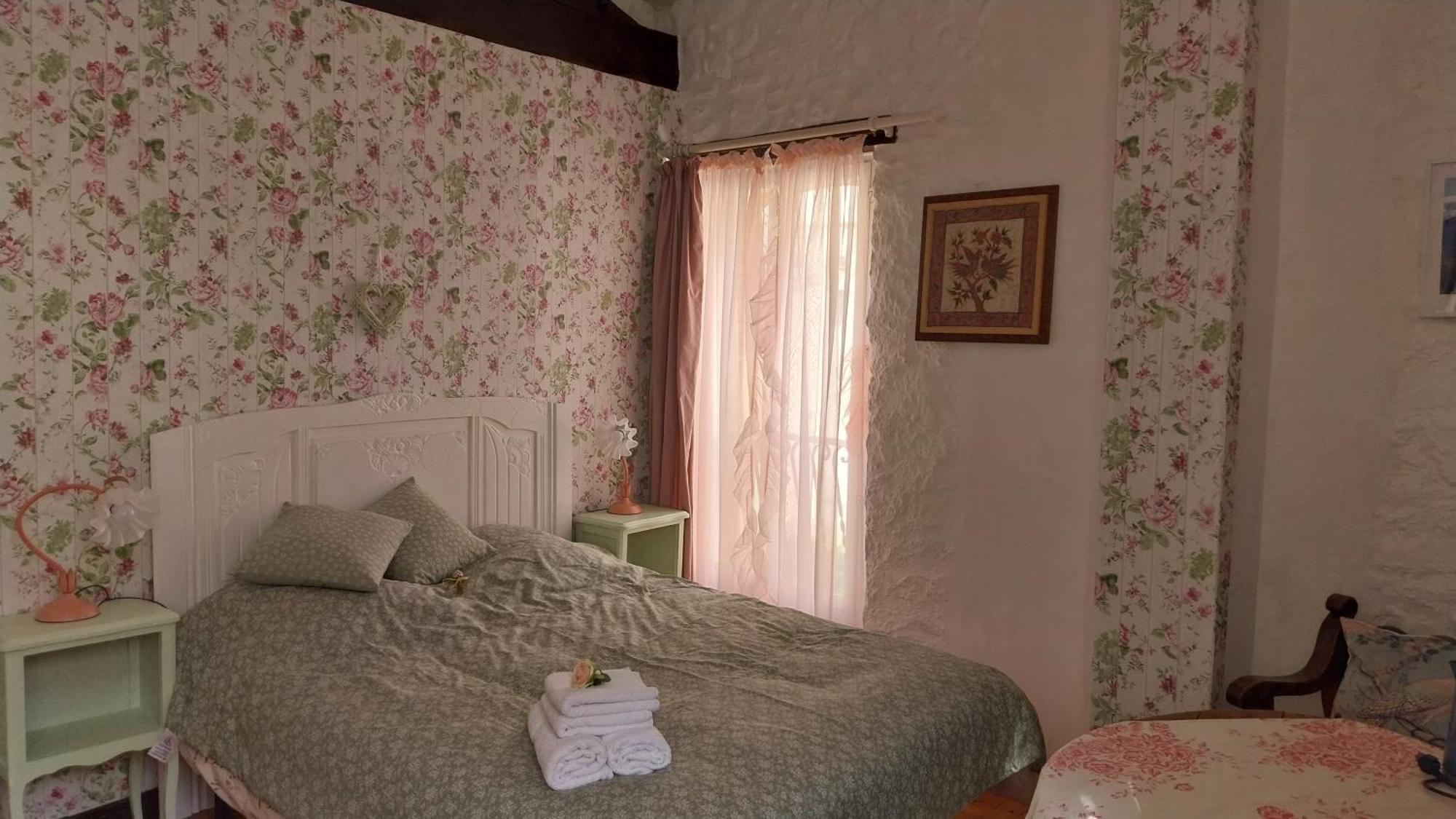 ベルヴィアンヌ・エ・カヴィラック L'Envolee Bed & Breakfast エクステリア 写真