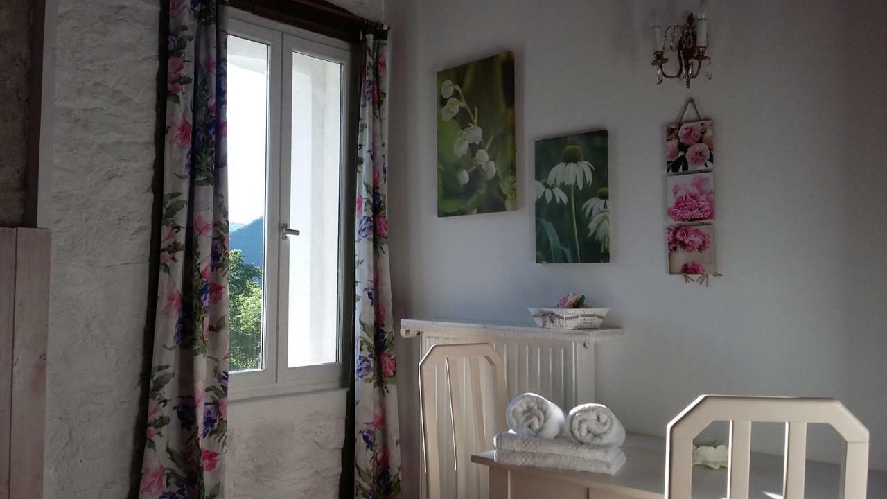ベルヴィアンヌ・エ・カヴィラック L'Envolee Bed & Breakfast エクステリア 写真